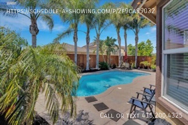 Building Photo - 4901 Snowy Egret Way