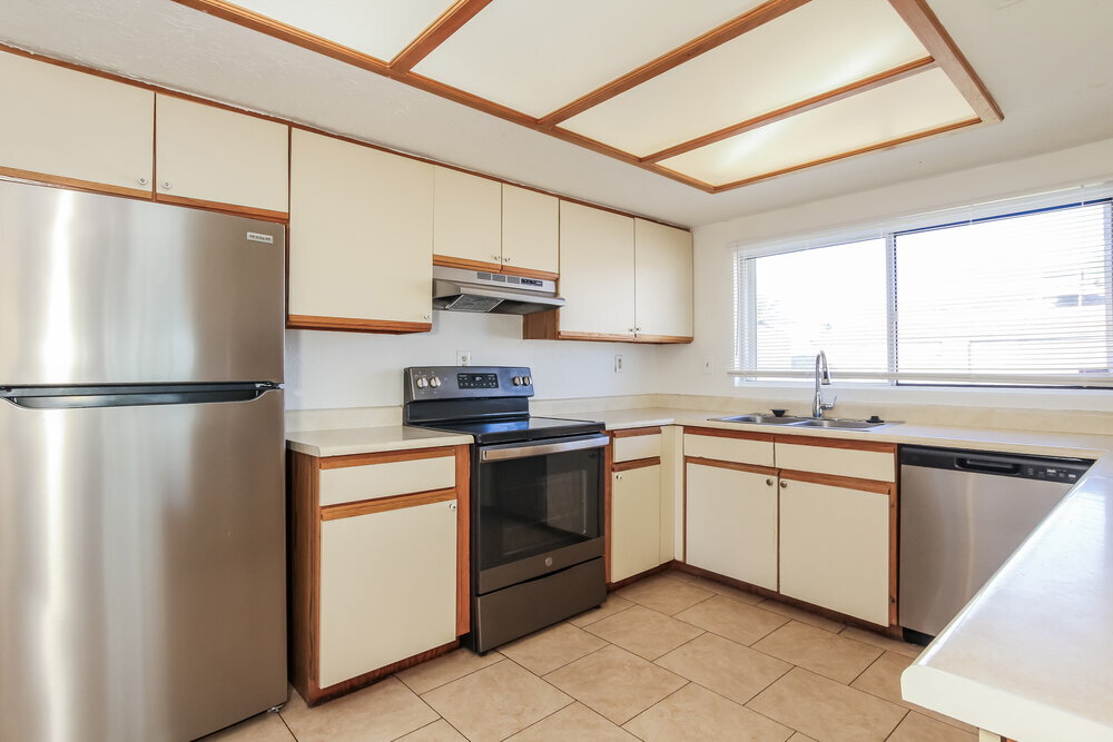 Building Photo - 5220 W Christy Dr