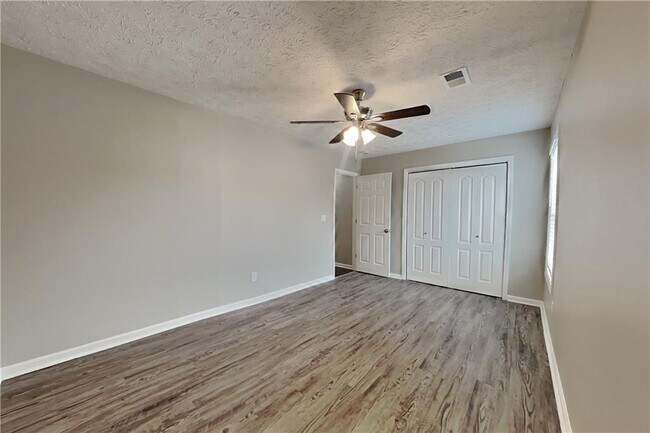 Building Photo - 129 Graybrook Ct