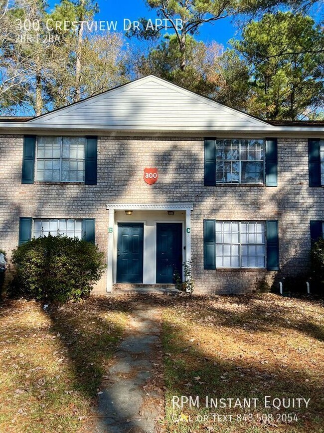 Primary Photo - Updated Summerville 2 Bedroom Townhouse.