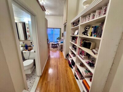 Building Photo - 21 Symphony Rd