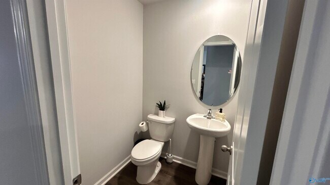 Building Photo - 174 Meadow Ridge Dr