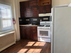 Building Photo - 314 Elmer St