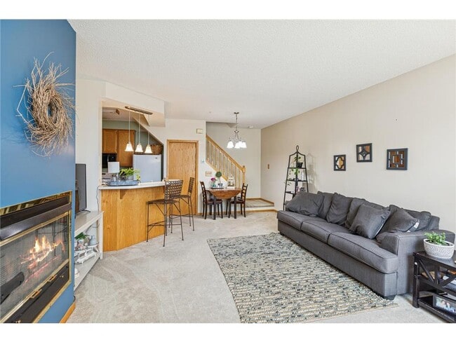 Building Photo - 8829 Branson Dr