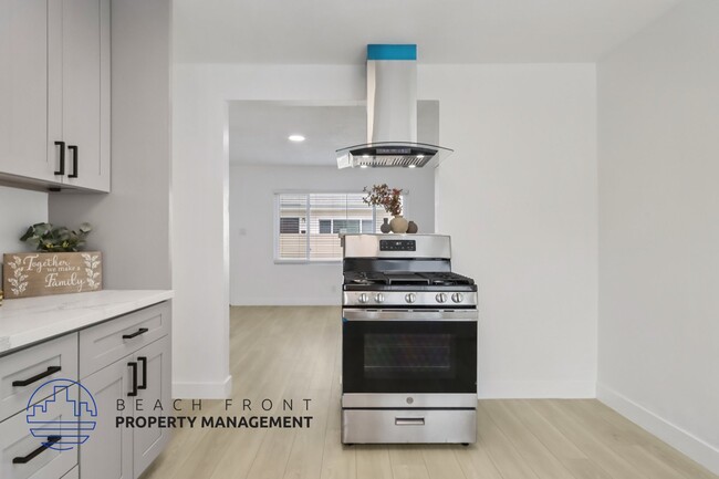 Floorplan - 5776 Rostrata Avenue