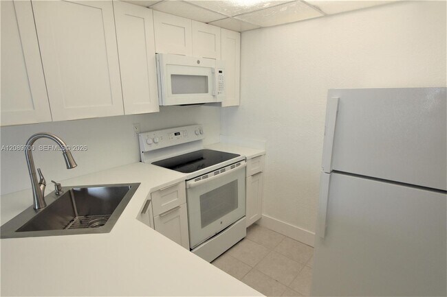 Building Photo - 4550 NW 9th St
