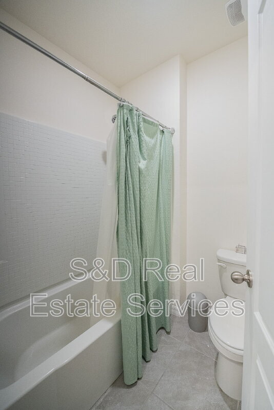 Building Photo - 3883 Resting Robin Ave