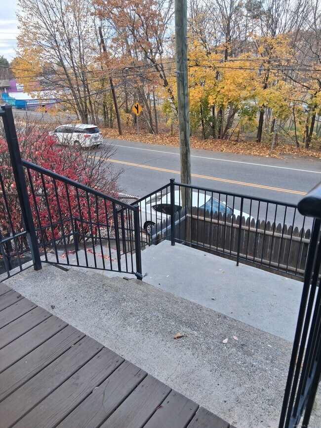 Building Photo - 367 Watertown Ave