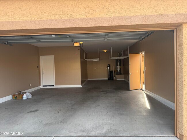 Building Photo - 10743 W Desert Elm Ln