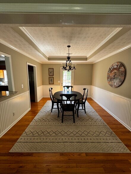 Building Photo - 4056 Lenox Park Dr