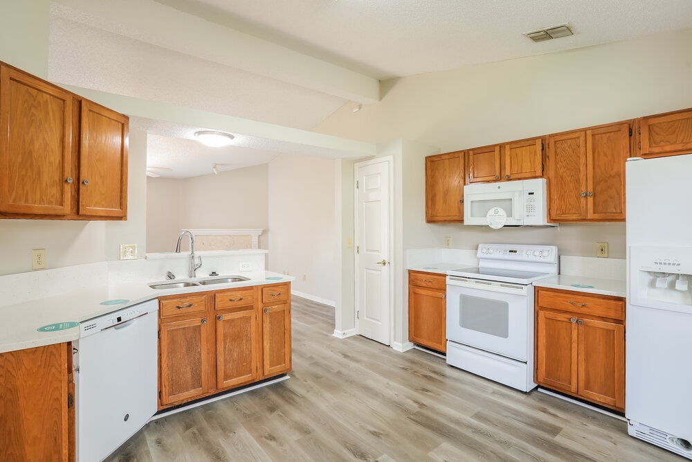 Building Photo - 3183 Olde Sutton Parke Dr