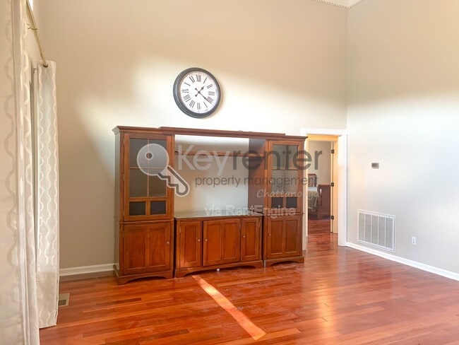 Building Photo - 7716 Royal Harbour Cir