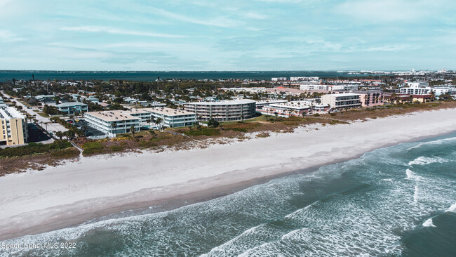 Building Photo - 4800 Ocean Beach Blvd