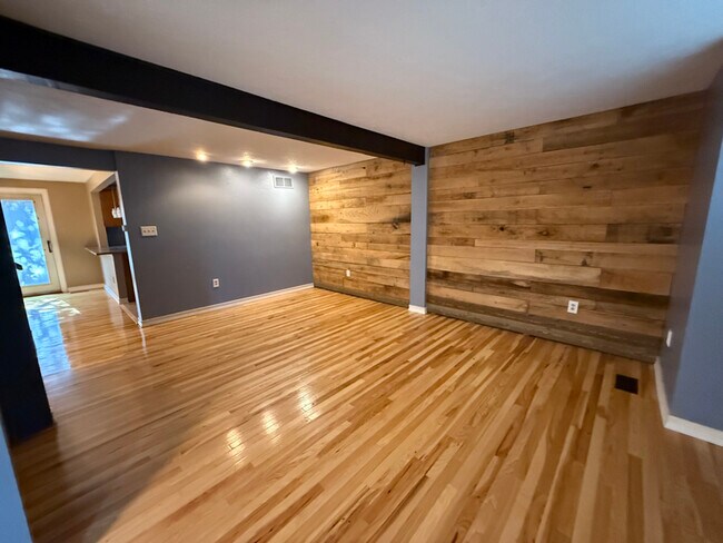 Building Photo - 2553 Hunting Ridge Trail