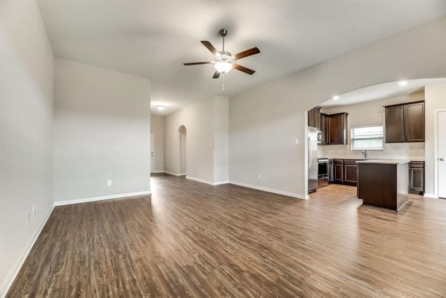 Building Photo - 5500 Persimmon Dr