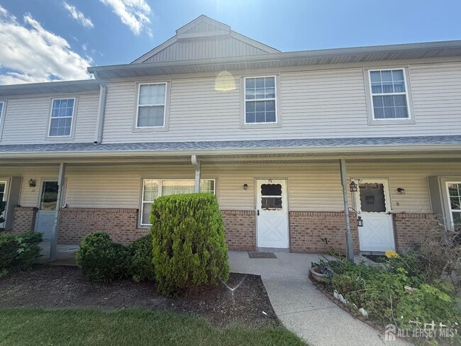 Primary Photo - 20 Sassafras Ct