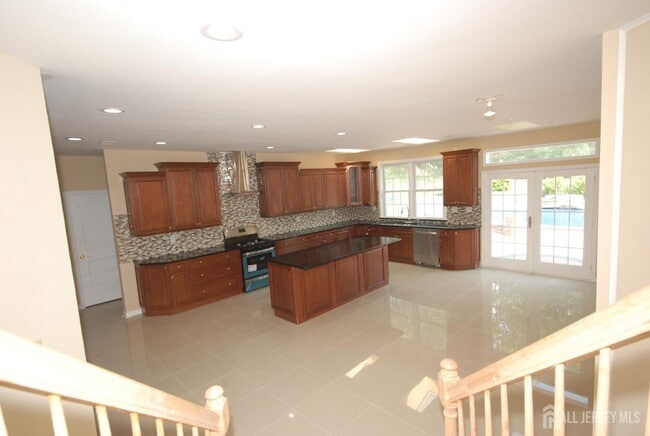 Building Photo - 41 Fritz Dr