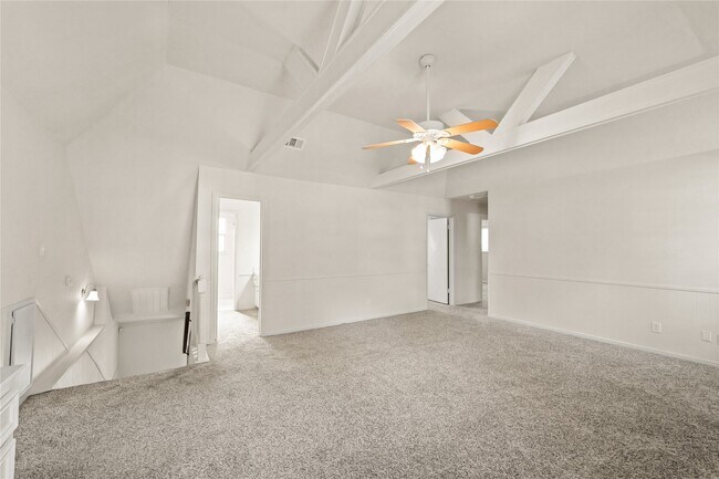 Building Photo - 14110 Saddlebend Dr