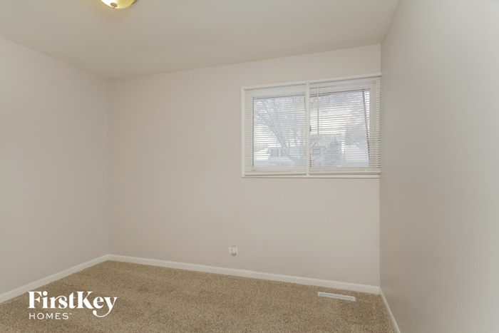 Building Photo - 1657 S Tyler Rd