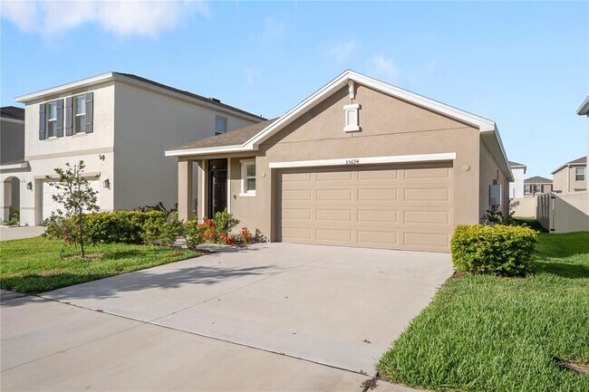 Primary Photo - 35694 Sunflower Hl Dr
