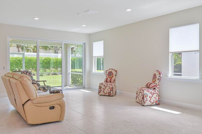 Building Photo - NOW AVAILABLE - 2/2 Plus Den Single Family Home in the Heart of Estero!