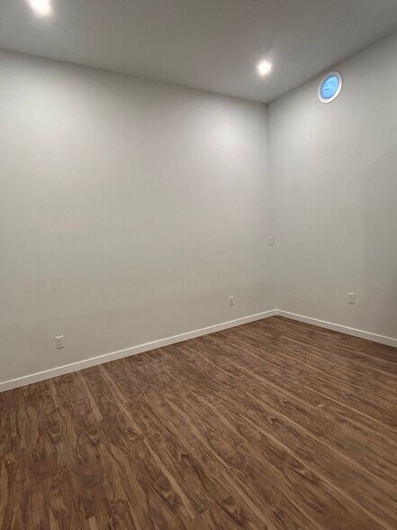 Building Photo - 5413 W 118th St