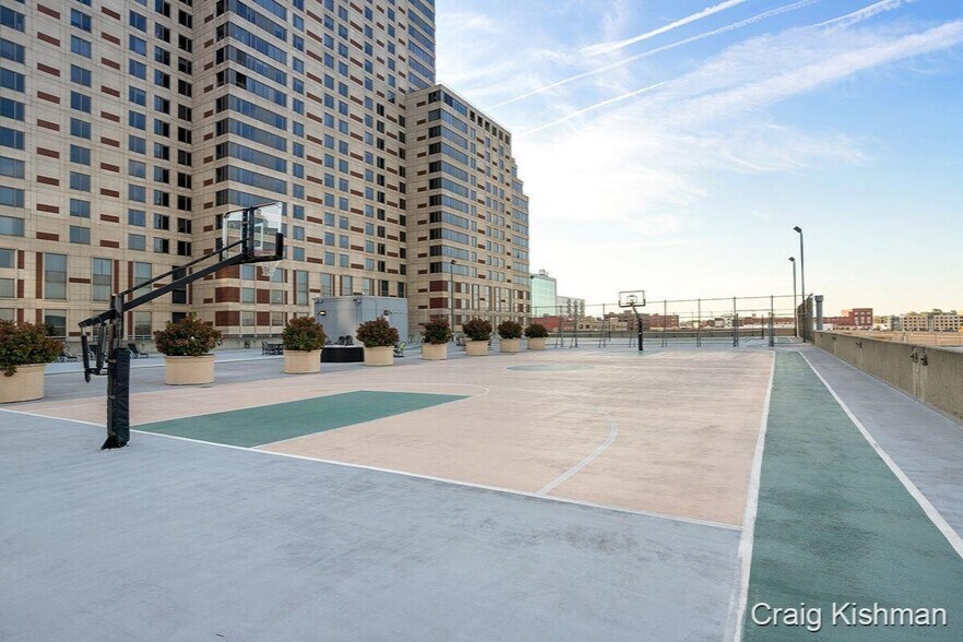 Building Photo - 152 Campau Cir NW