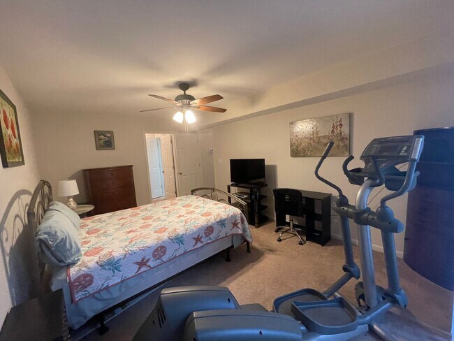 Building Photo - Ocean Pines condo fully furnished! Locatio...