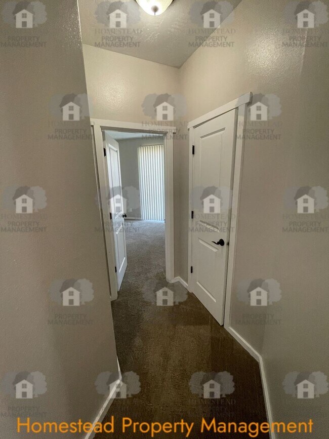 Building Photo - 168