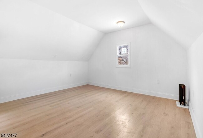 Building Photo - 15 Highland Ave