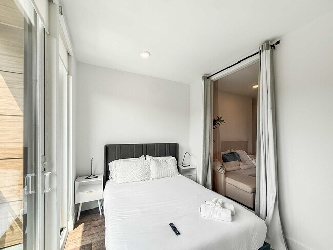 Building Photo - 1240 Cadwallader St