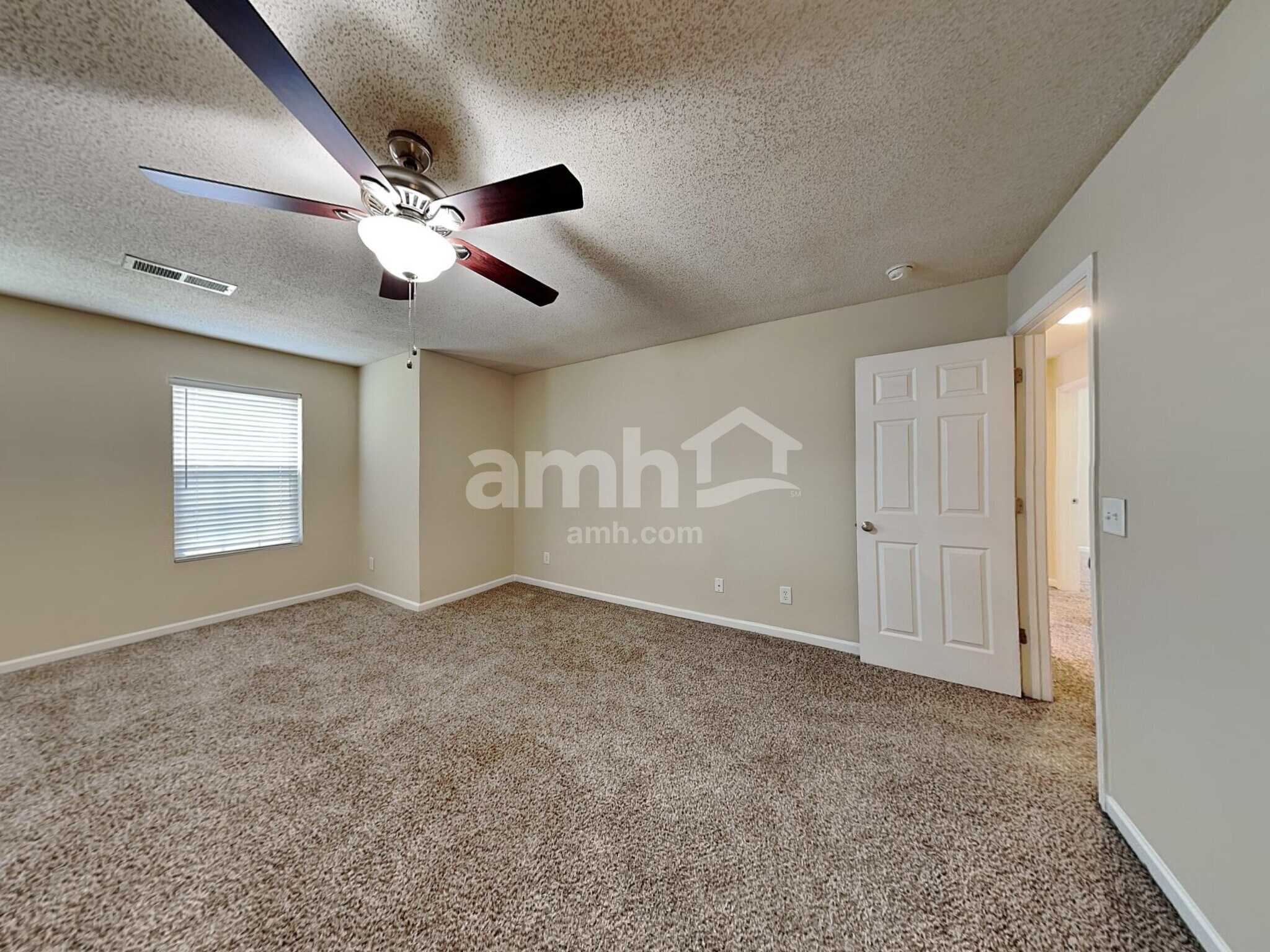 Building Photo - 696 Winners Cir