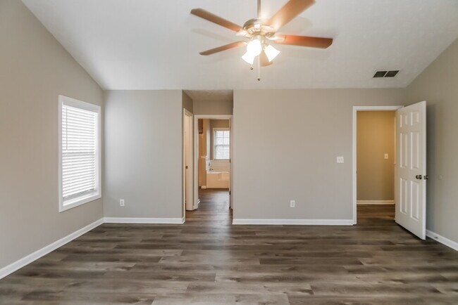 Building Photo - 2662 Rainbow Creek Dr