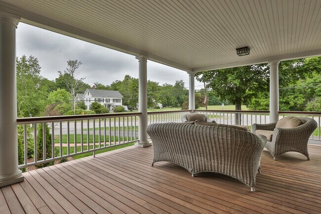 Building Photo - 26 N Main St