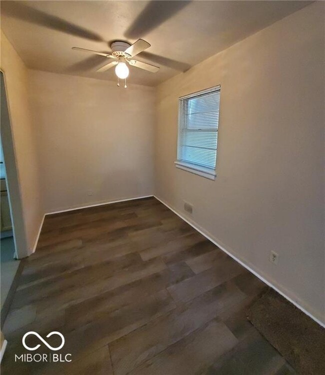 Building Photo - 3729 Kinnear Ave
