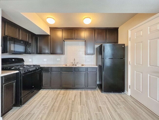 Building Photo - 1721 Arbor Knot Dr