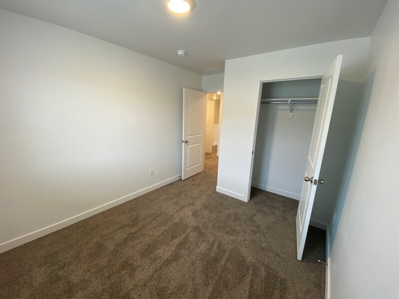 Building Photo - 3961 W Yonex Dr