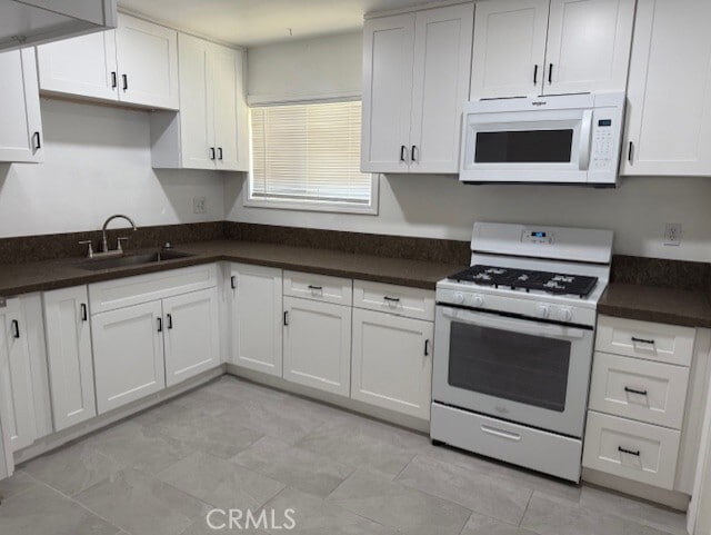 Building Photo - 421 Adele Dr