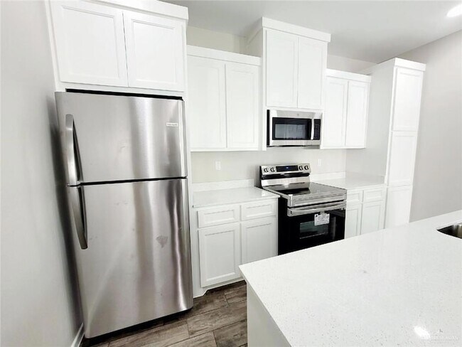 Building Photo - 2613 Sage Dr