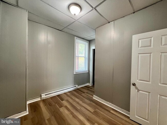 Building Photo - 6 Laurel Hill Ln