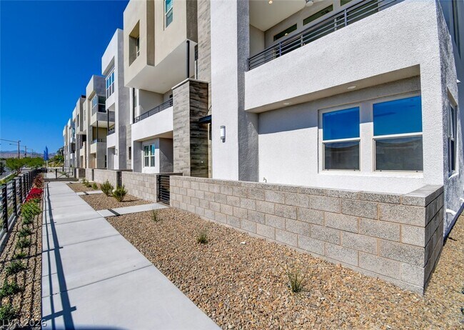 Building Photo - 1550 Stone Perch St