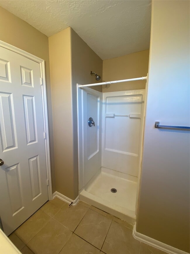 Building Photo - 13993 Buckskin Dr