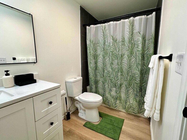 Building Photo - 2615 West St