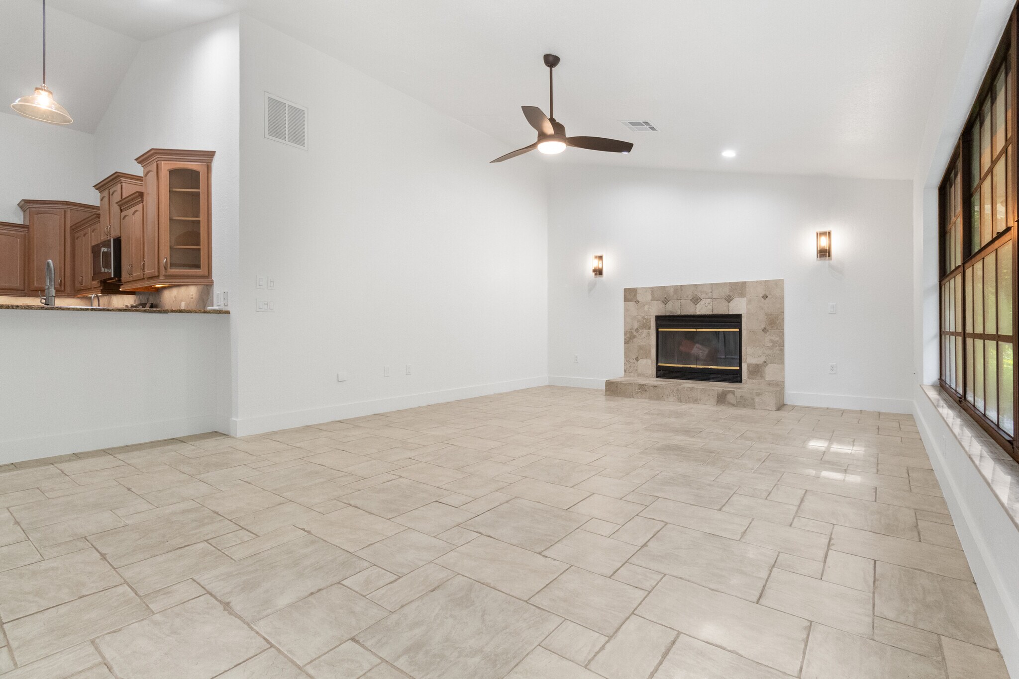 Building Photo - 11918 Quail Ridge Dr