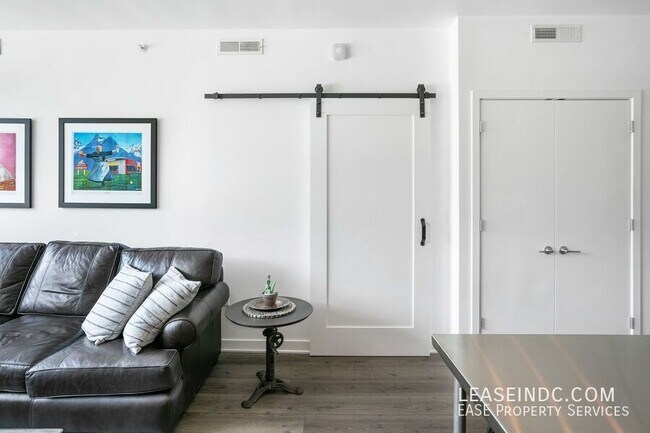 Building Photo - 2030 8th St NW