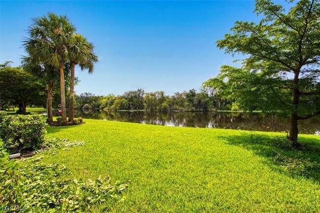 Building Photo - 3230 Cottonwood Bend