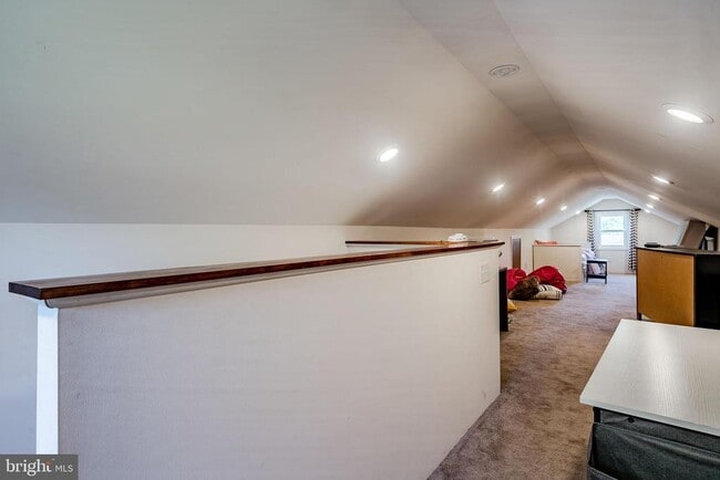 Building Photo - 1538 Carmac Rd