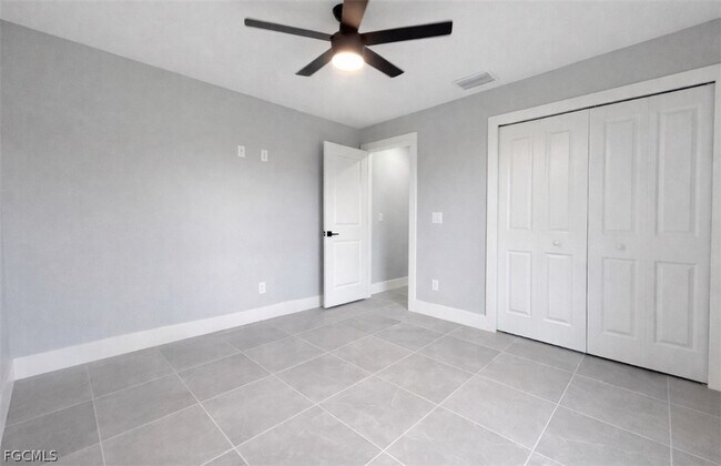 Building Photo - 529 SE 7th St