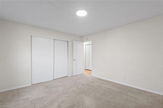 Building Photo - 1705 Three Meadows Rd