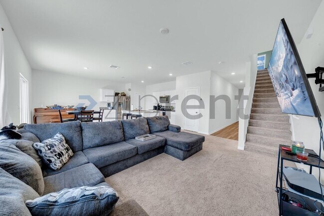 Building Photo - 3126 Dreamweaver